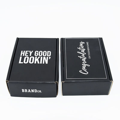 kopen 140g de Gepersonaliseerde Gedrukte Verschepende Zilveren Folie van Matt Corrugated Mailer Boxes Two Kanten online manufacture