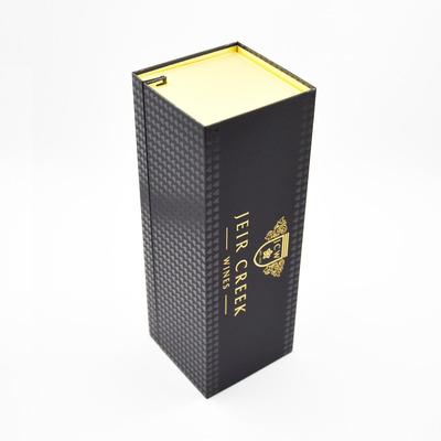 Boutique vouwbaar karton Rode wijn cadeaubon Wijnfles en glazen cadeaubon Bruine kleur
