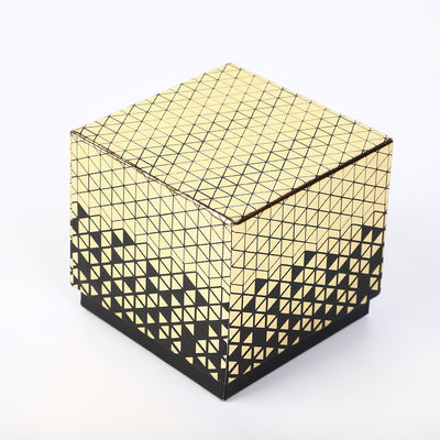 Goud folie gepersonaliseerde lederen horlogedoos twee stuks hard papier met kussen omwikkeld zwart